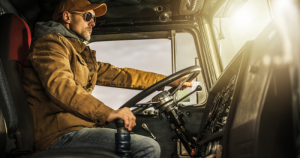 Novembro Azul alerta sobre a saúde do homem. Prevenção de câncer de próstata, doenças cardiovasculares e diabetes é essencial. Exames, alimentação e hábitos saudáveis salvam vidas.